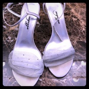 💎Silver stiletto heels💎